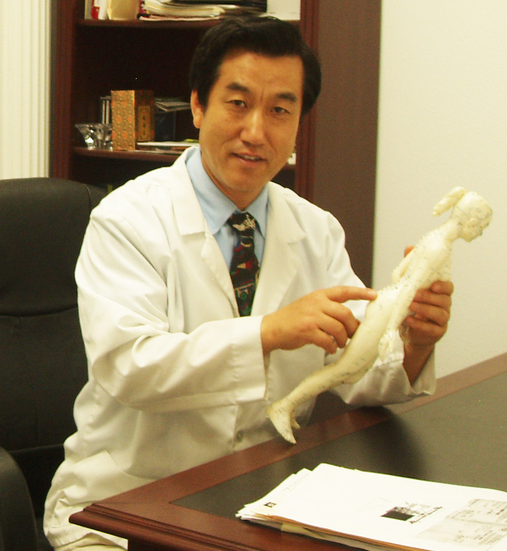 Dr. Lu Acu